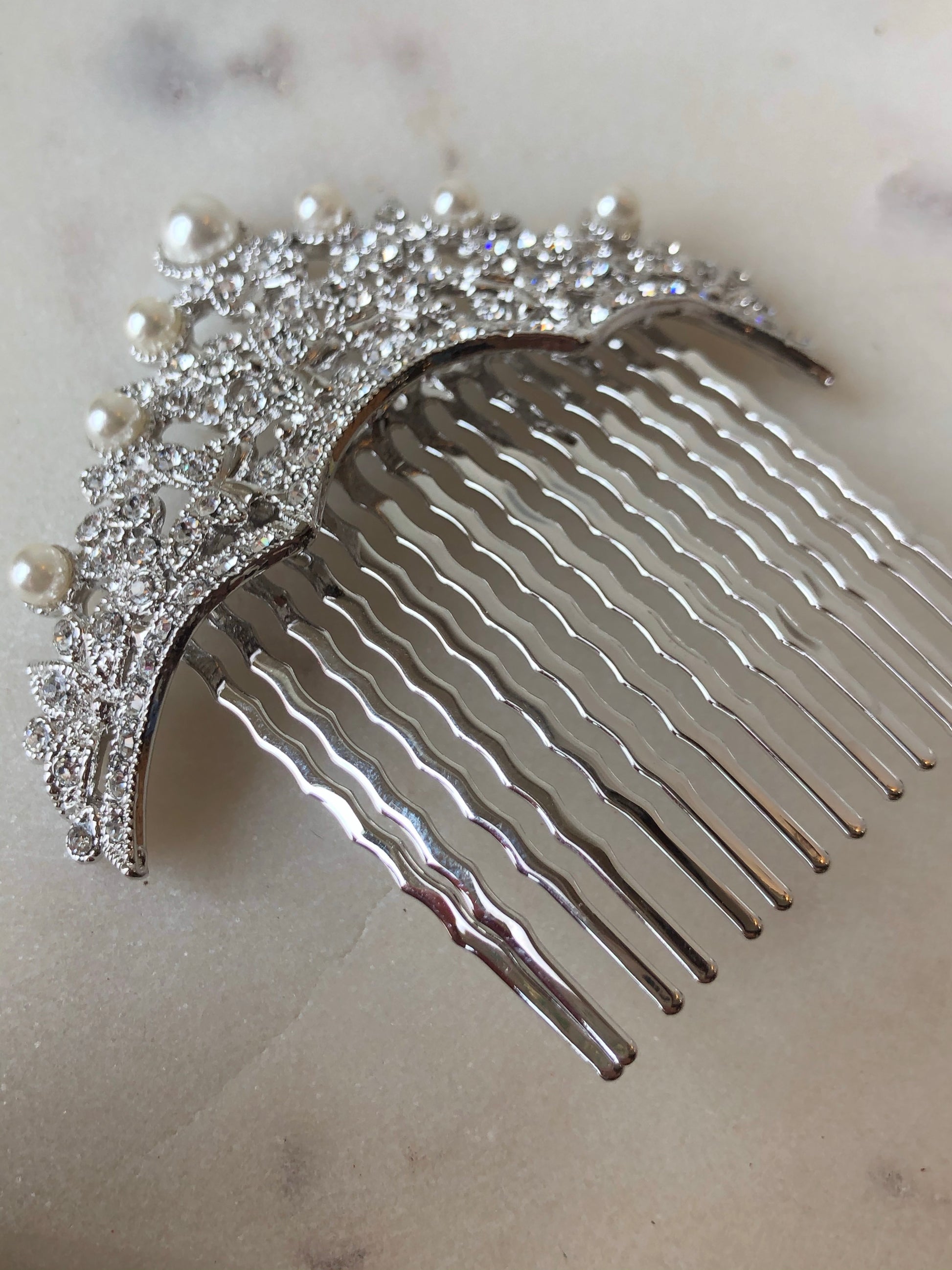 Sara Wedding & Graduate Hair Comb