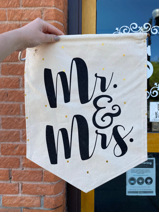 Mr. & Mrs. Wedding Hanging Sign